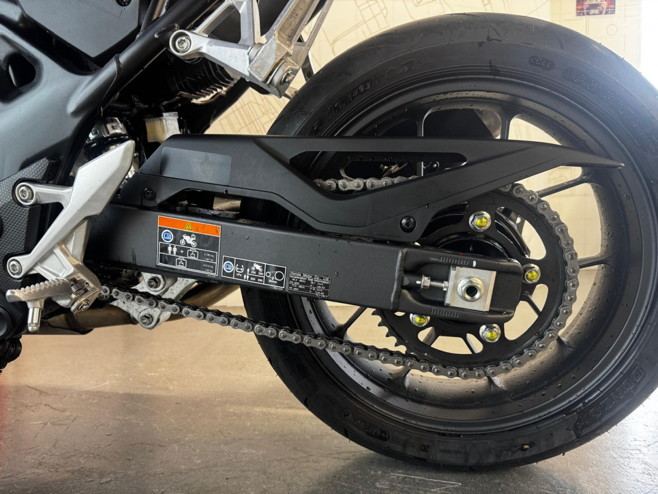 HONDA CB 750 HORNET BRIDEE A2 - 138€/MOIS*