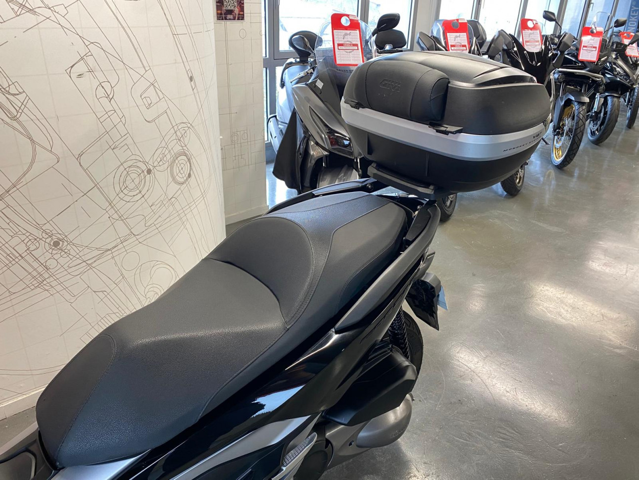 HONDA NSS FORZA 300 - Garantie 12 mois - 87,75€/ MOIS*