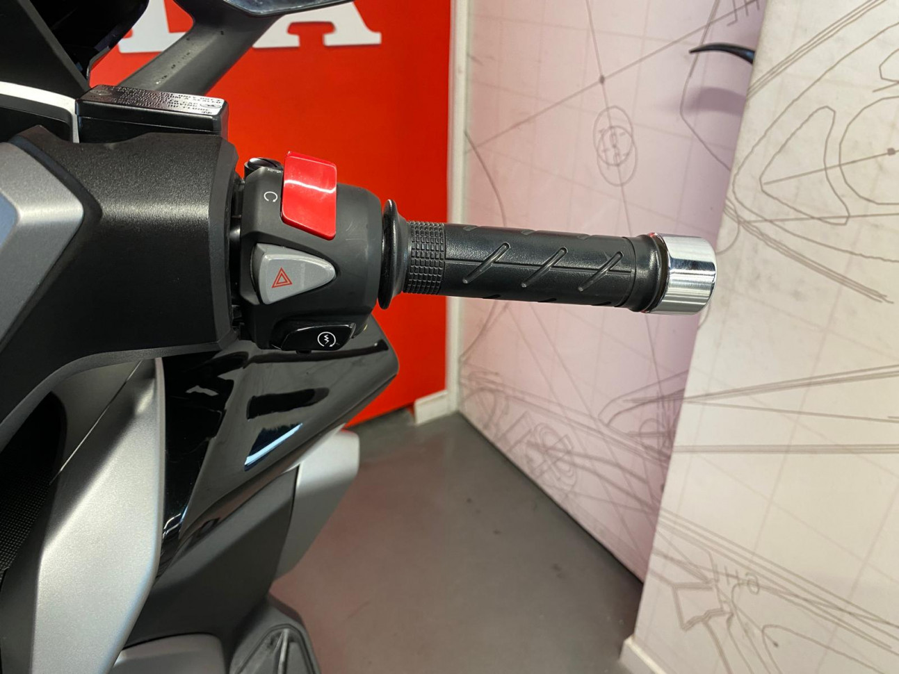 HONDA NSS FORZA 300 - Garantie 12 mois - 87,75€/ MOIS*