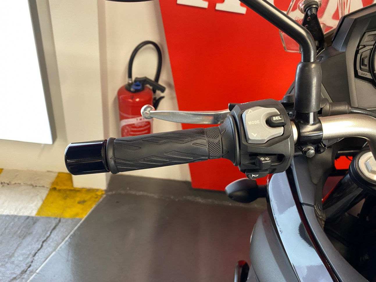 SUZUKI DL V-STROM 650 A2 - Garantie 12 mois