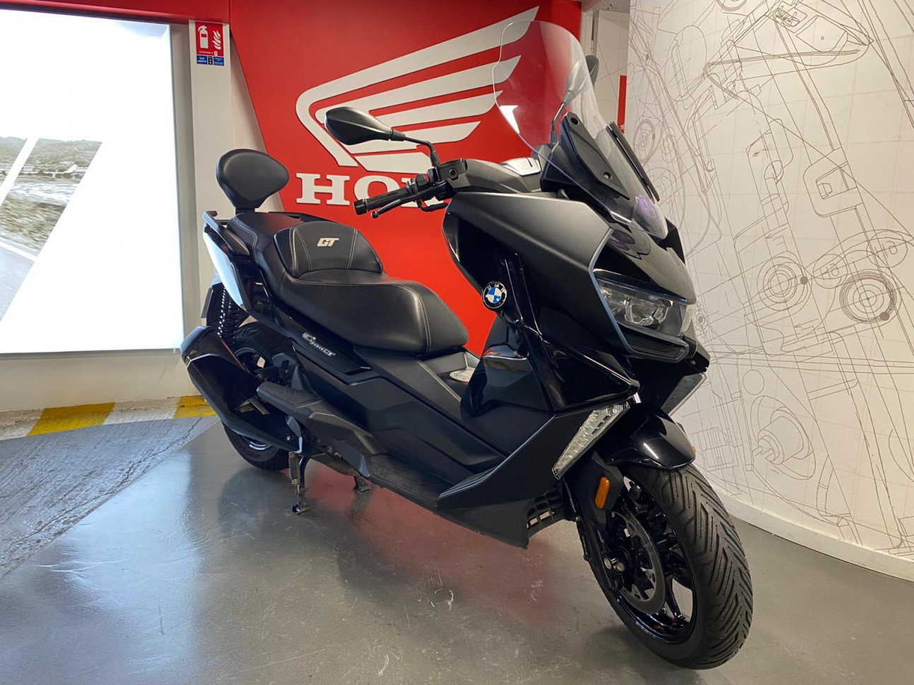 BMW C 400 GT - Révision des 20 000 kms faite - Garantie 12 mois 