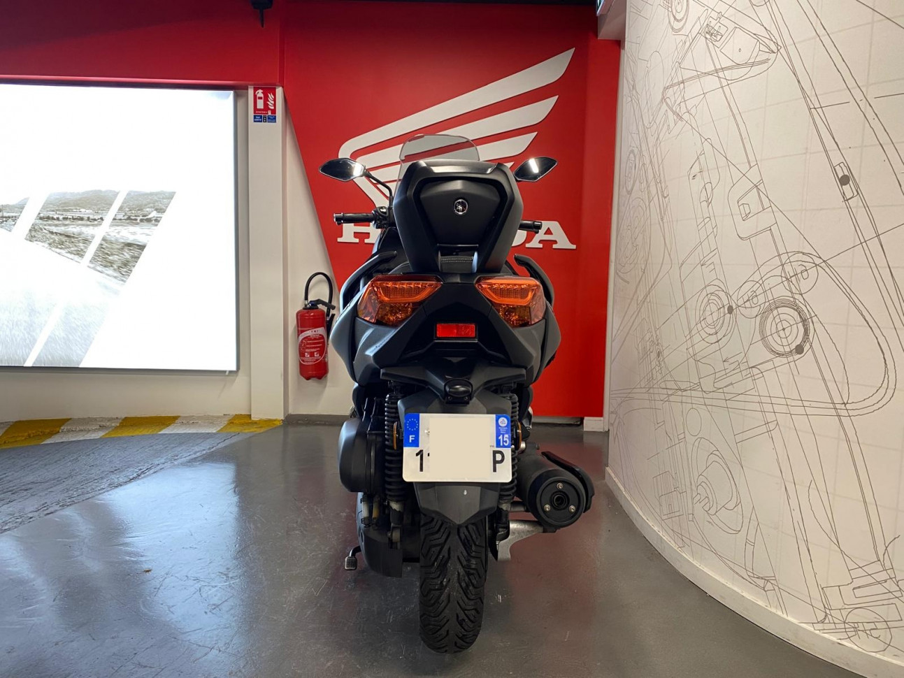 YAMAHA X-MAX 125 ABS - Garantie 12 mois - 93.40€/ Mois*