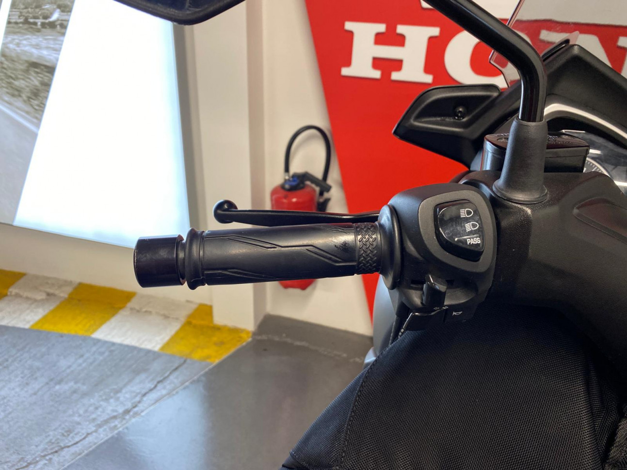 YAMAHA X-MAX 125 ABS - Garantie 12 mois - 93.40€/ Mois*