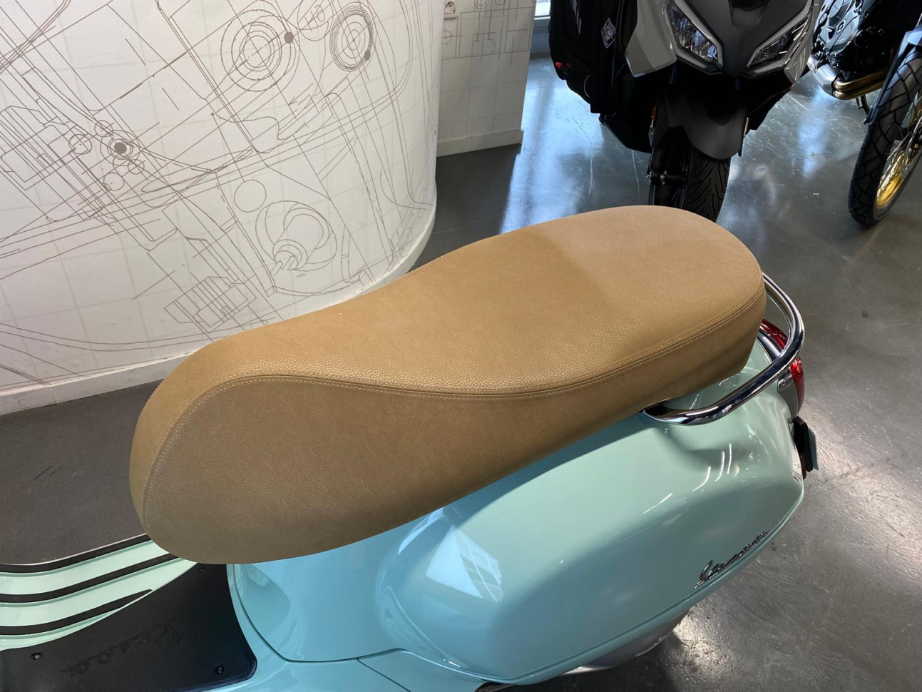 VESPA GTS 300 - Garantie 12 mois