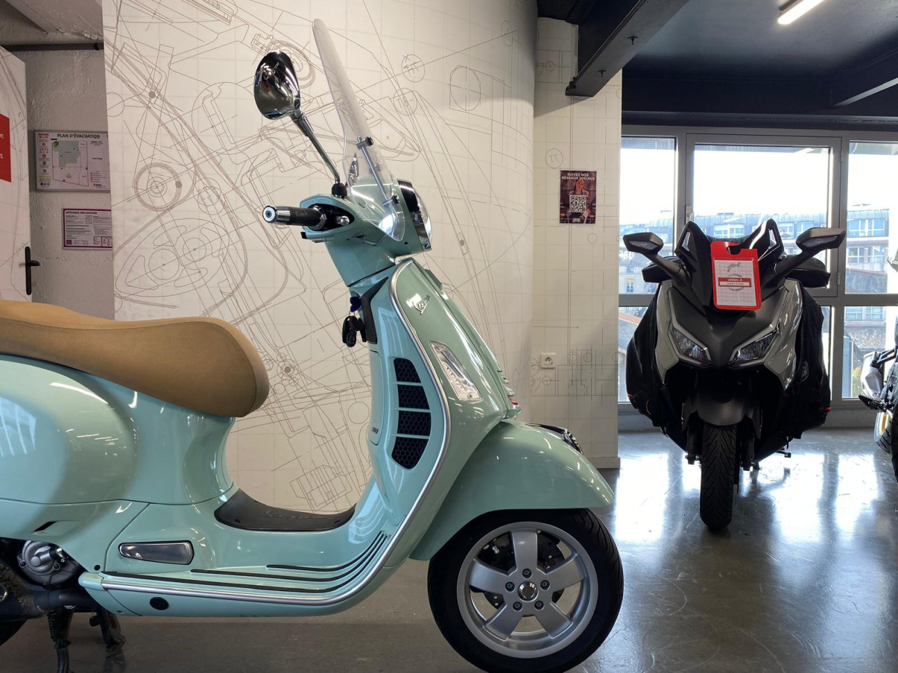 VESPA GTS 300 - Garantie 12 mois