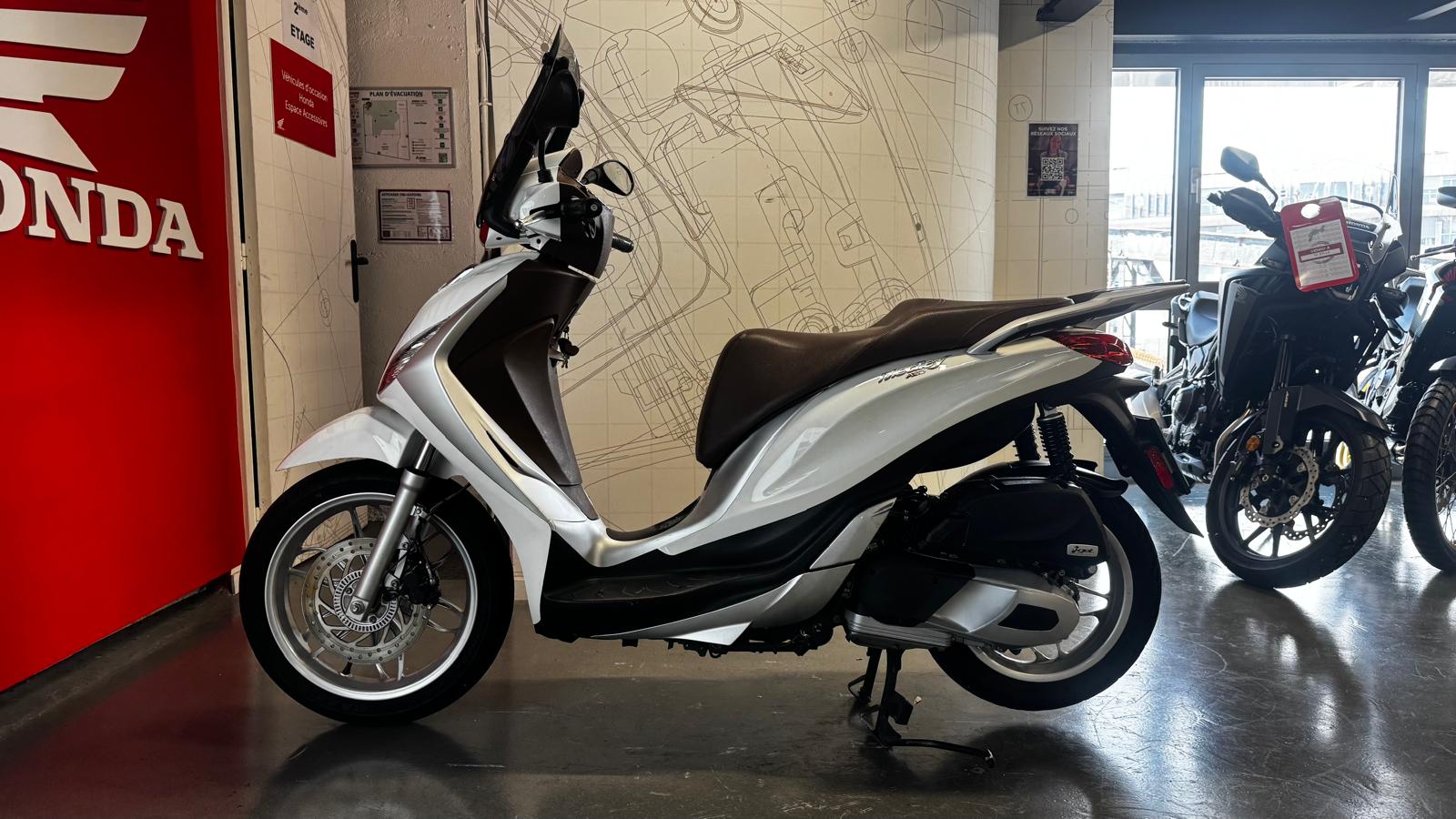 PIAGGIO MEDLEY 125 / GARANTIE 12 MOIS