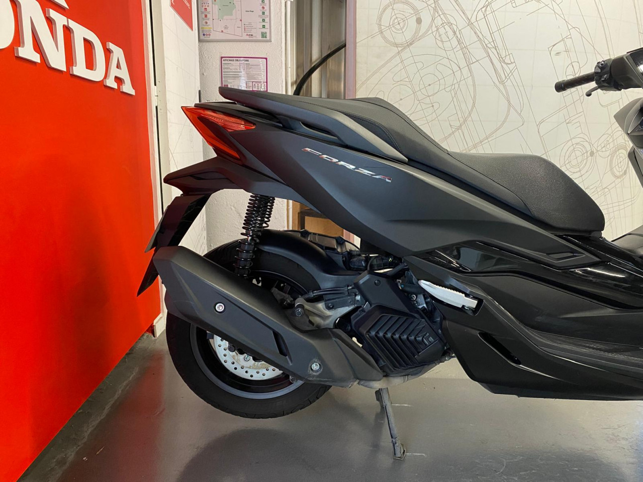 HONDA FORZA 125 - 97.11€/ MOIS*
