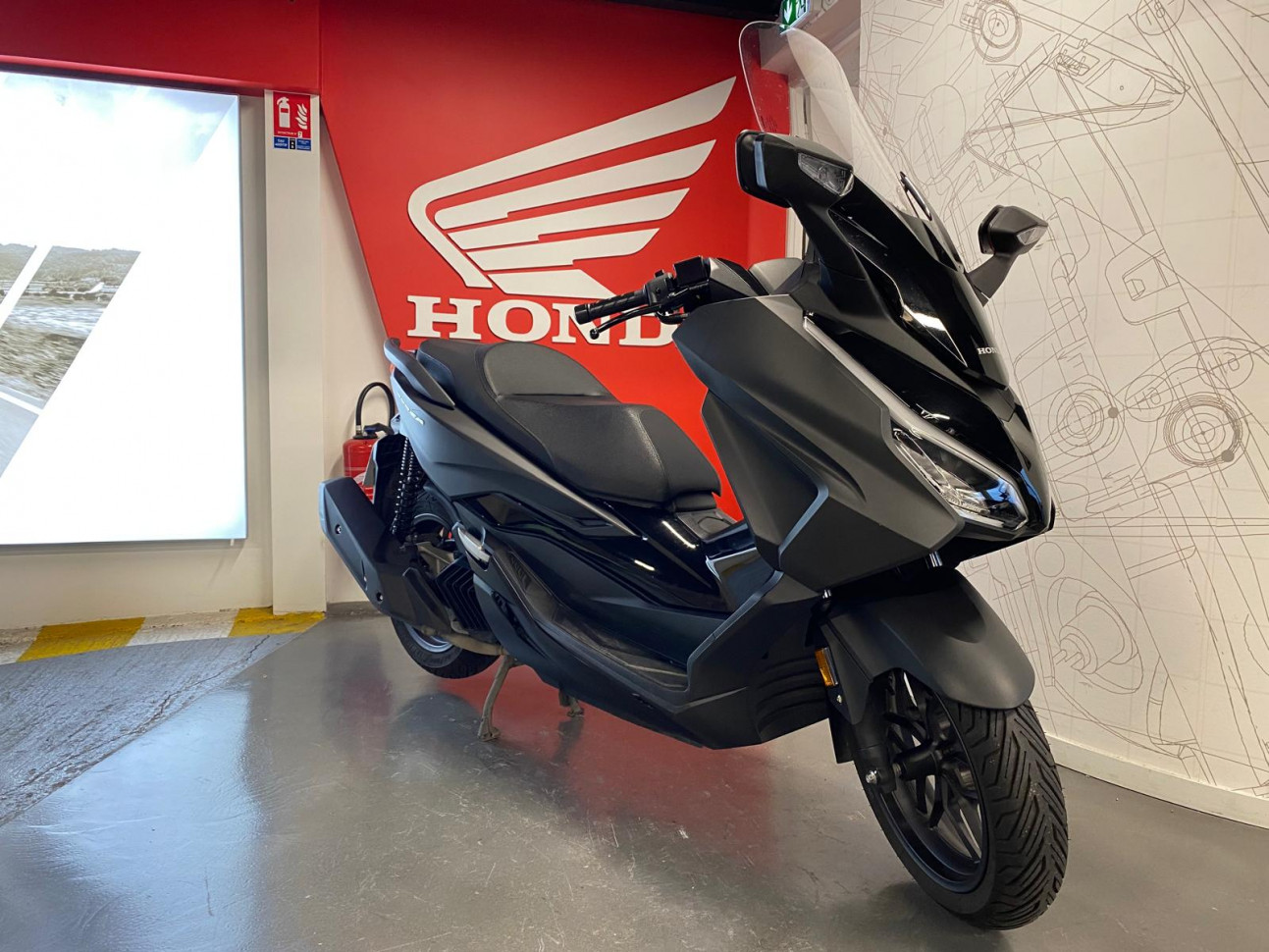 HONDA FORZA 125 - 97.11€/ MOIS*
