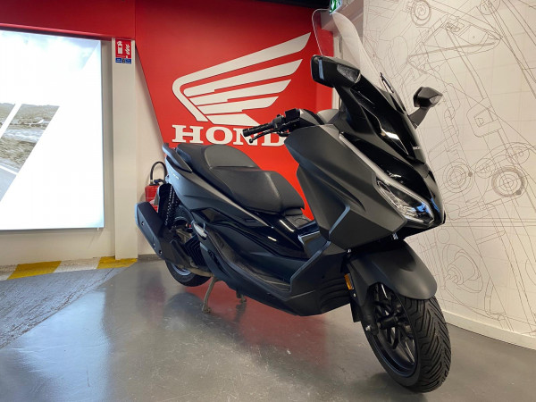 HONDA FORZA 125 - 97.11€/ MOIS*