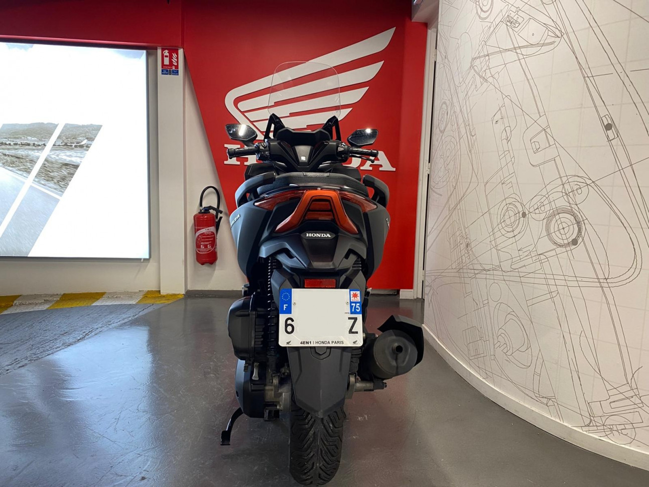 HONDA FORZA 125 - 97.11€/ MOIS*