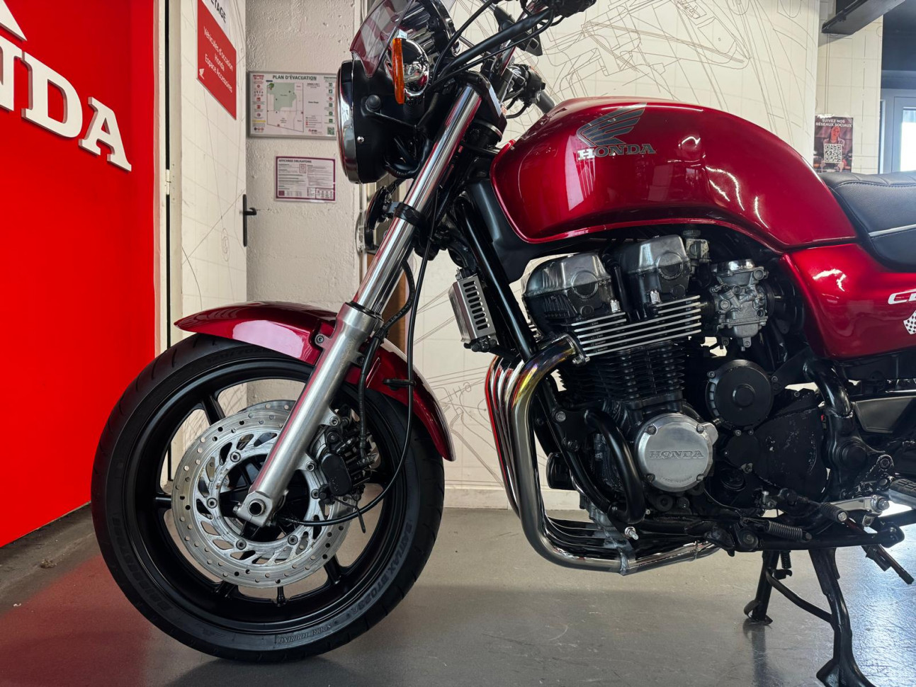 HONDA CB 750 / TRES BON ETAT GENERAL 