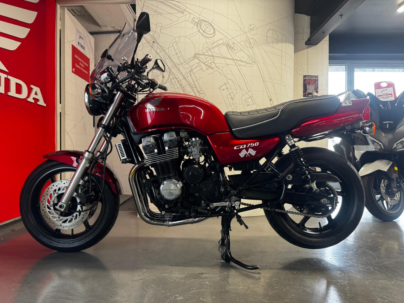 HONDA CB 750 / TRES BON ETAT GENERAL 