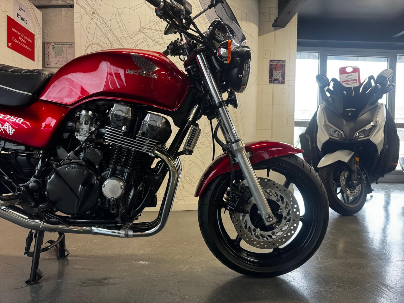 HONDA CB 750 / TRES BON ETAT GENERAL 