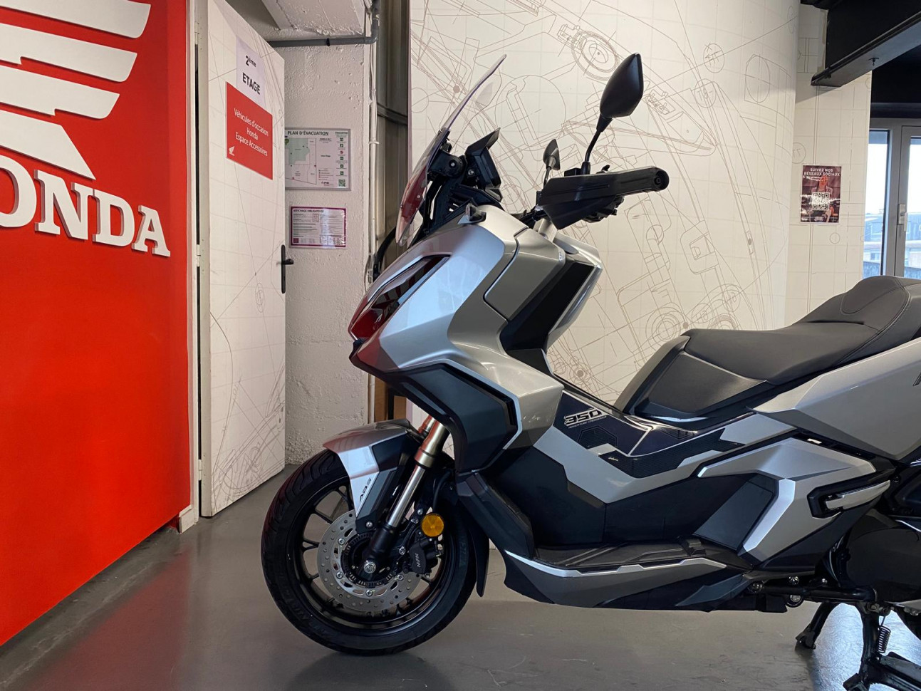 HONDA ADV 350 - 135€ MOIS*