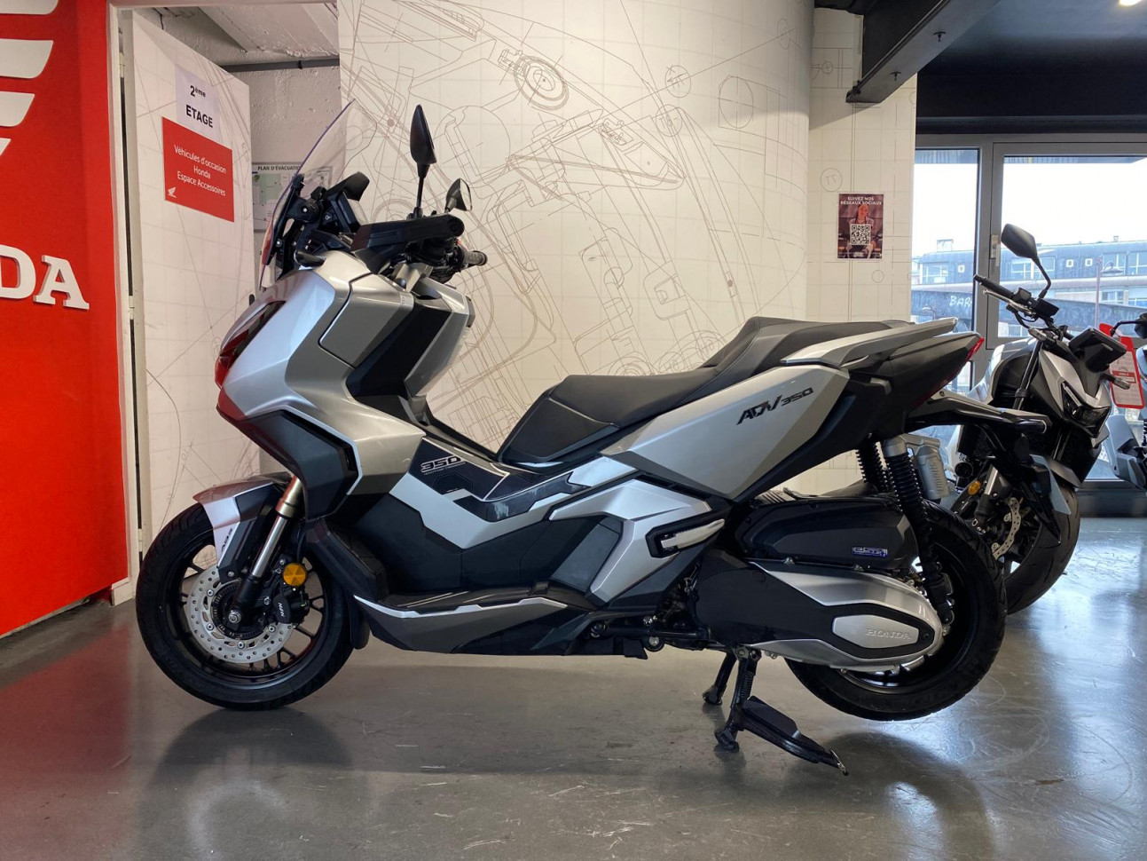 HONDA ADV 350 - 135€ MOIS*