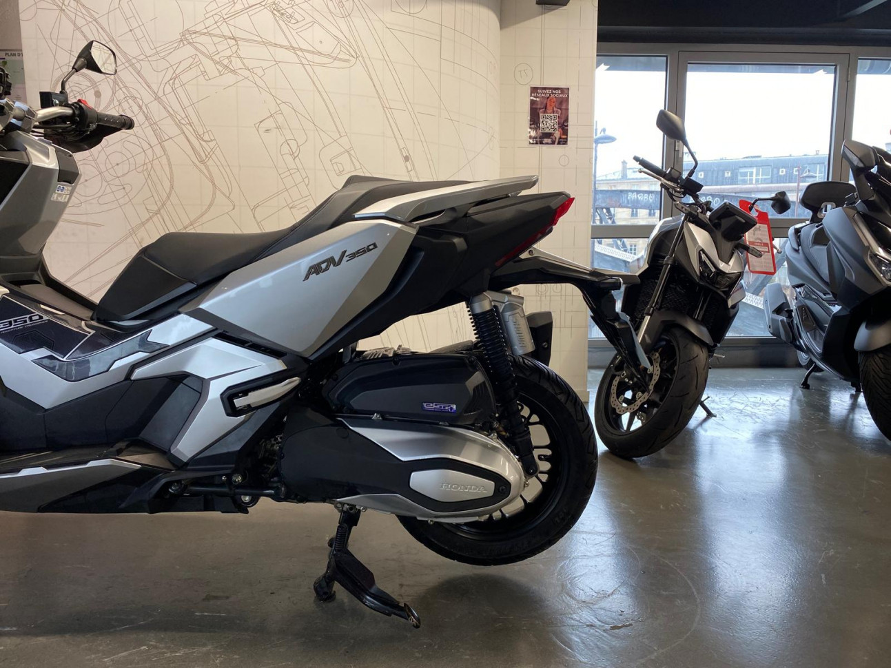 HONDA ADV 350 - 135€ MOIS*