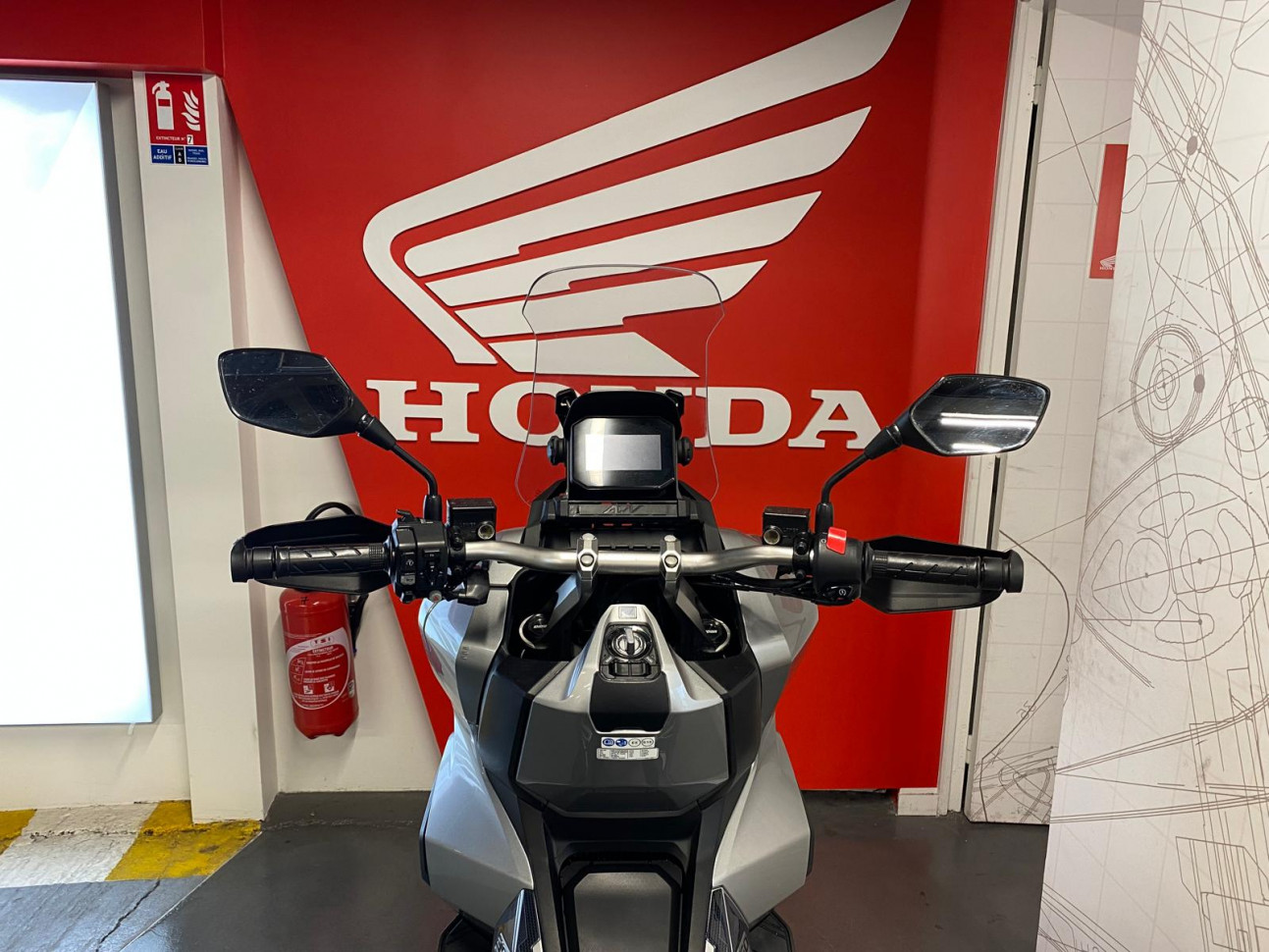 HONDA ADV 350 - 135€ MOIS*