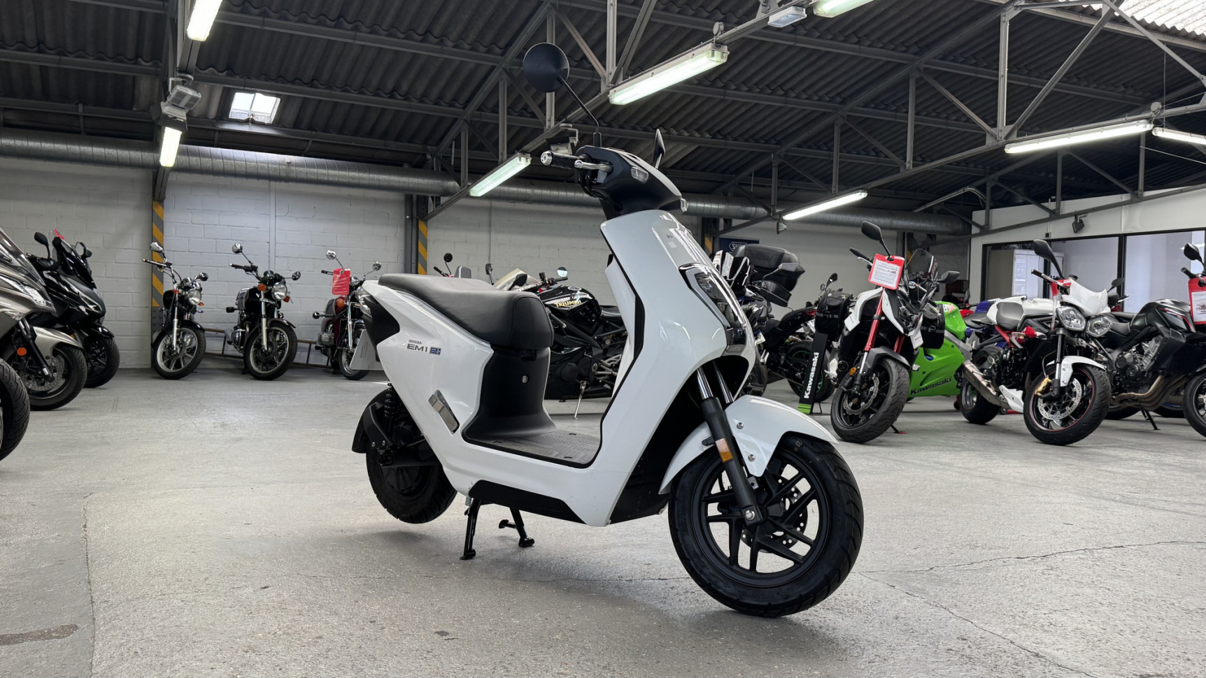 HONDA EM1 e - HONDA 50cc ELECTRIQUE