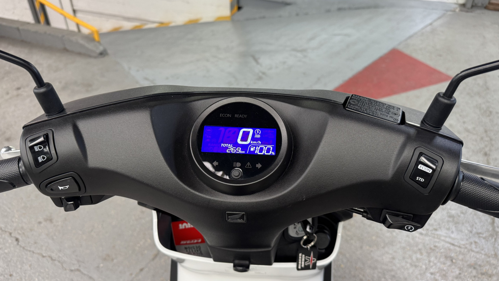 HONDA EM1 e - HONDA 50cc ELECTRIQUE