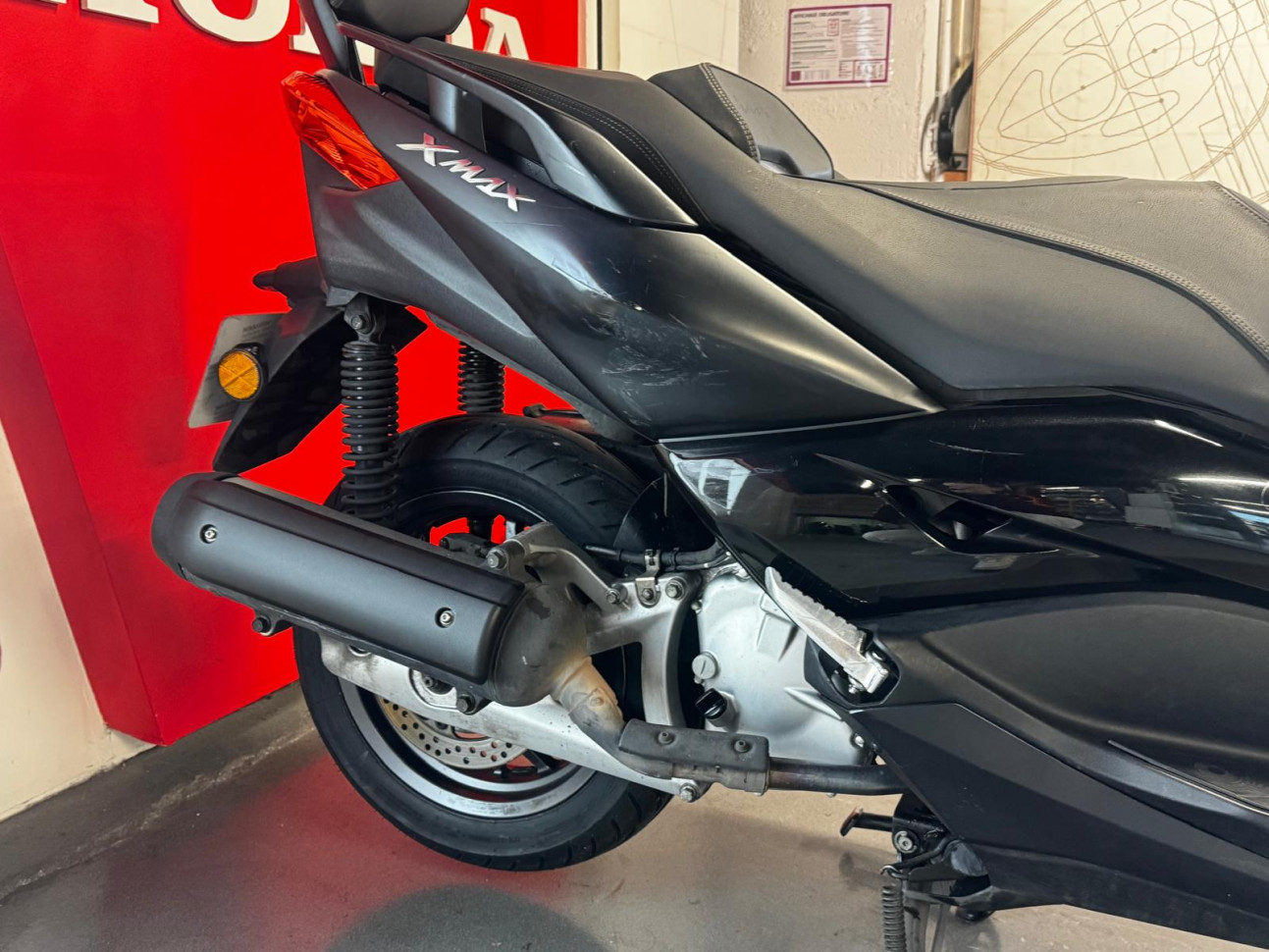 YAMAHA X-MAX 125 IRON MAX 1ERE MAIN - 102€/MOIS*