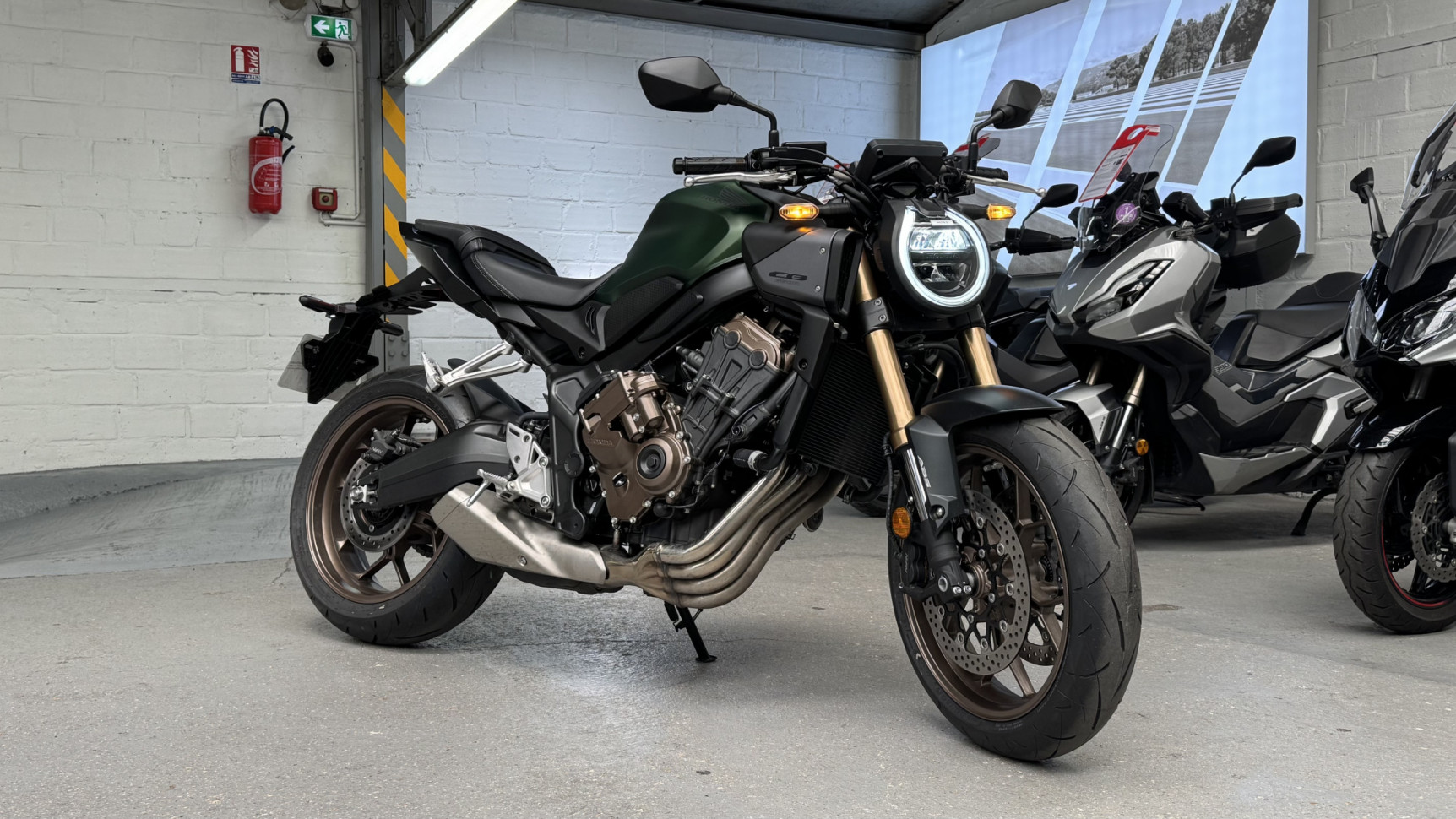 HONDA CB650R e-Clutch BRIDEE A2 - 138€/MOIS*