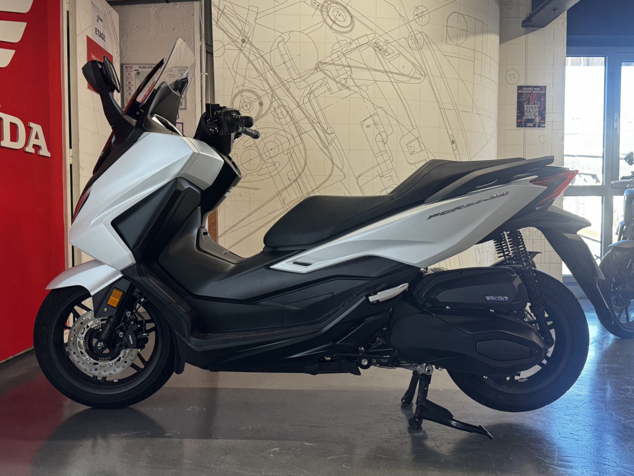 HONDA FORZA 350 A2 
