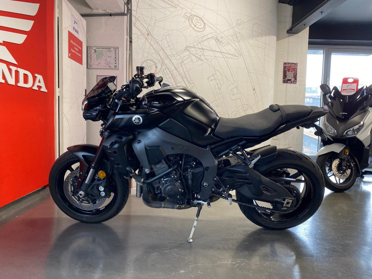 YAMAHA MT-10 - DEPOT VENTE