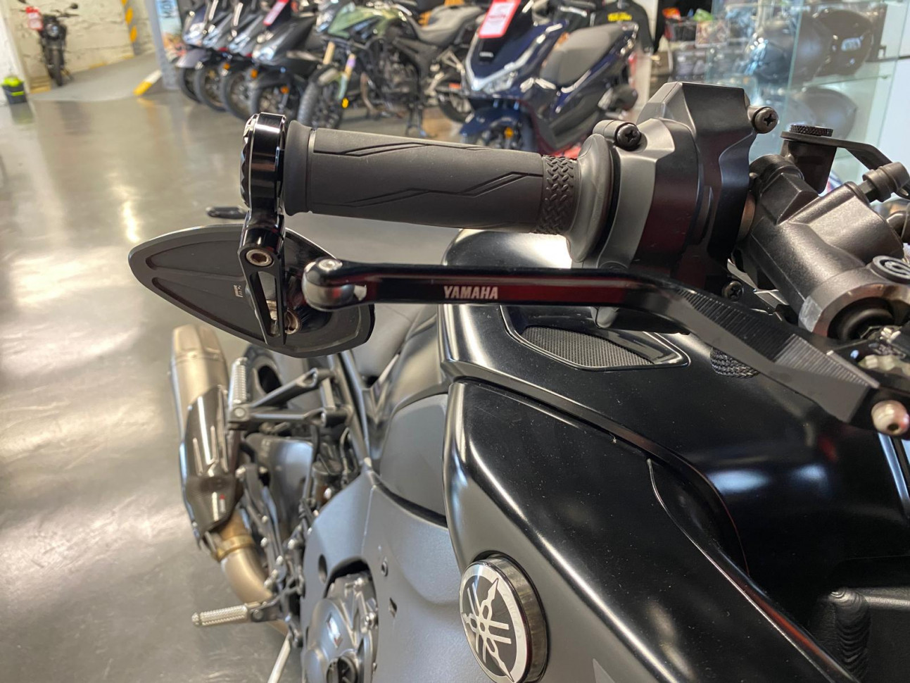 YAMAHA MT-10 - DEPOT VENTE