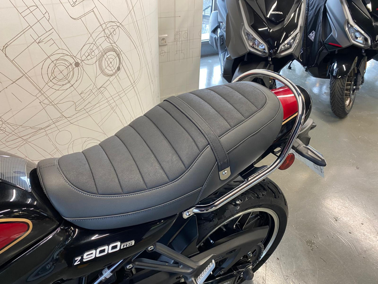 KAWASAKI Z900RS - Garantie 12 mois- 180.70€ / MOIS*