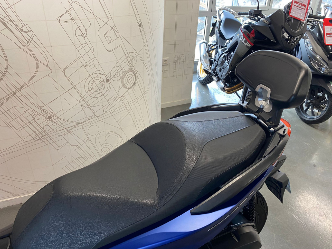 HONDA NSS FORZA 125 - 111 €/mois*