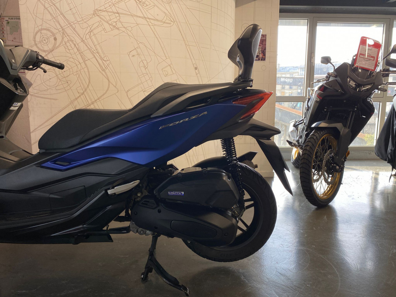 HONDA NSS FORZA 125 - 111 €/mois*