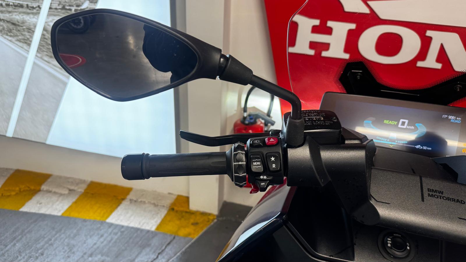 BMW CE 04 EQUIVALENT 400CM3 - 146€/MOIS*