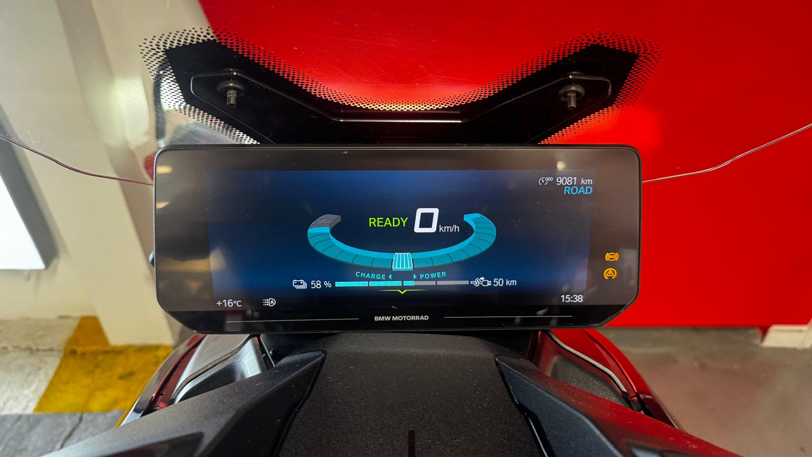BMW CE 04 EQUIVALENT 400CM3 - 146€/MOIS*