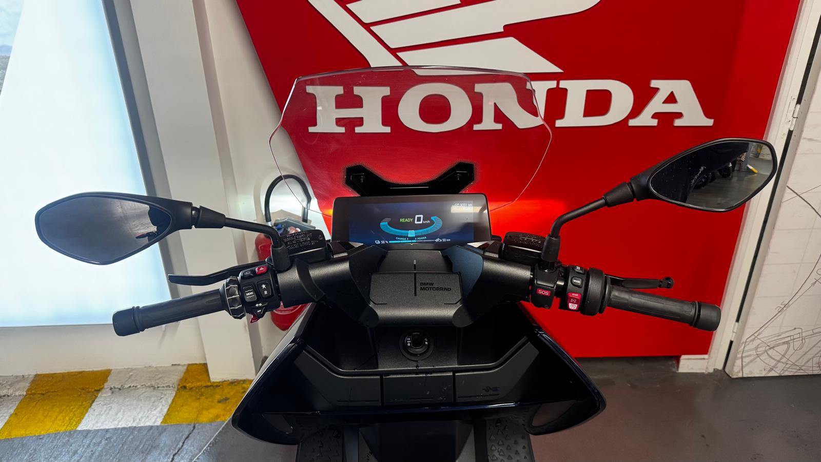 BMW CE 04 EQUIVALENT 400CM3 - 146€/MOIS*