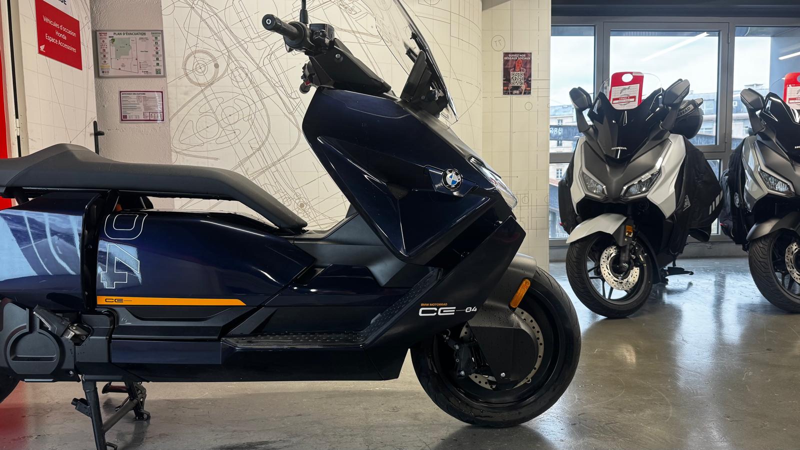 BMW CE 04 EQUIVALENT 400CM3 - 146€/MOIS*