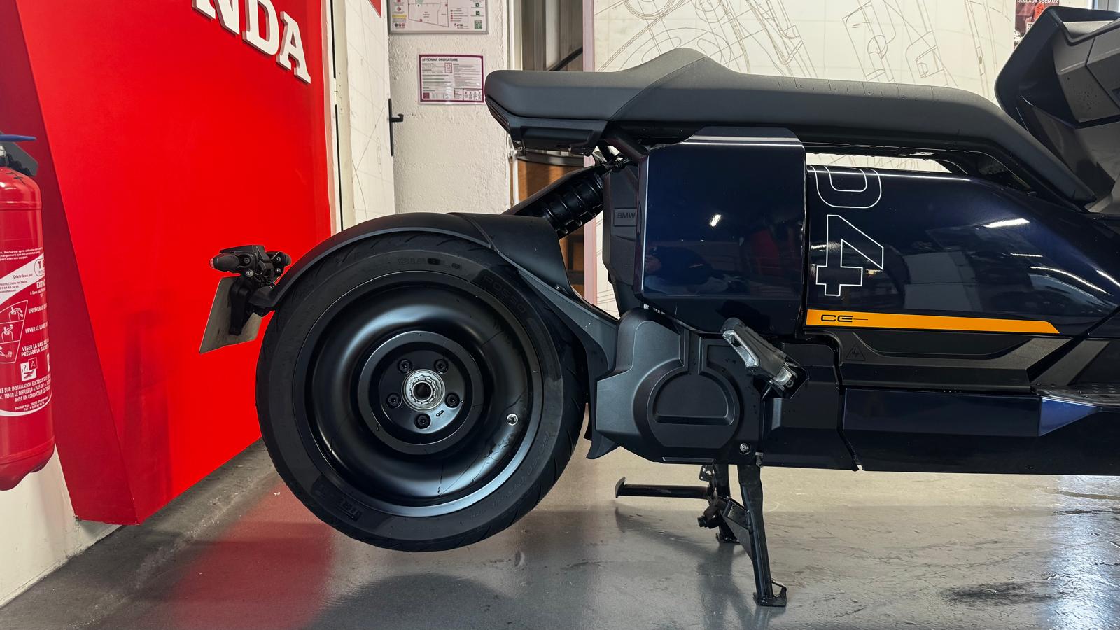 BMW CE 04 EQUIVALENT 400CM3 - 146€/MOIS*