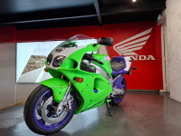 KAWASAKI NINJA ZX-7 R - Dépôt Vente