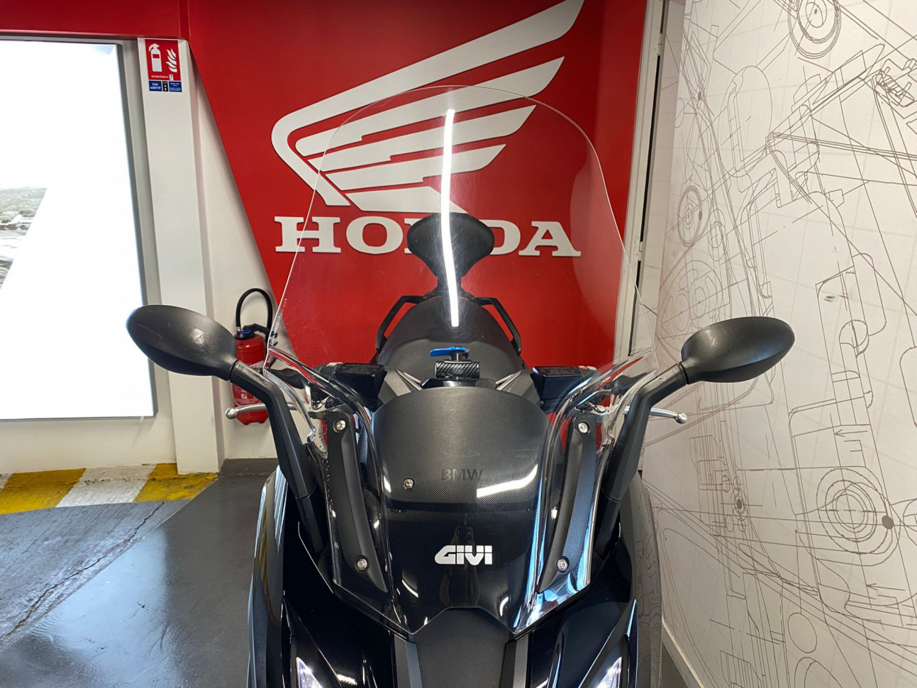 BMW C 650 SPORT - GARANTIE 12 MOIS - CONTRAT D