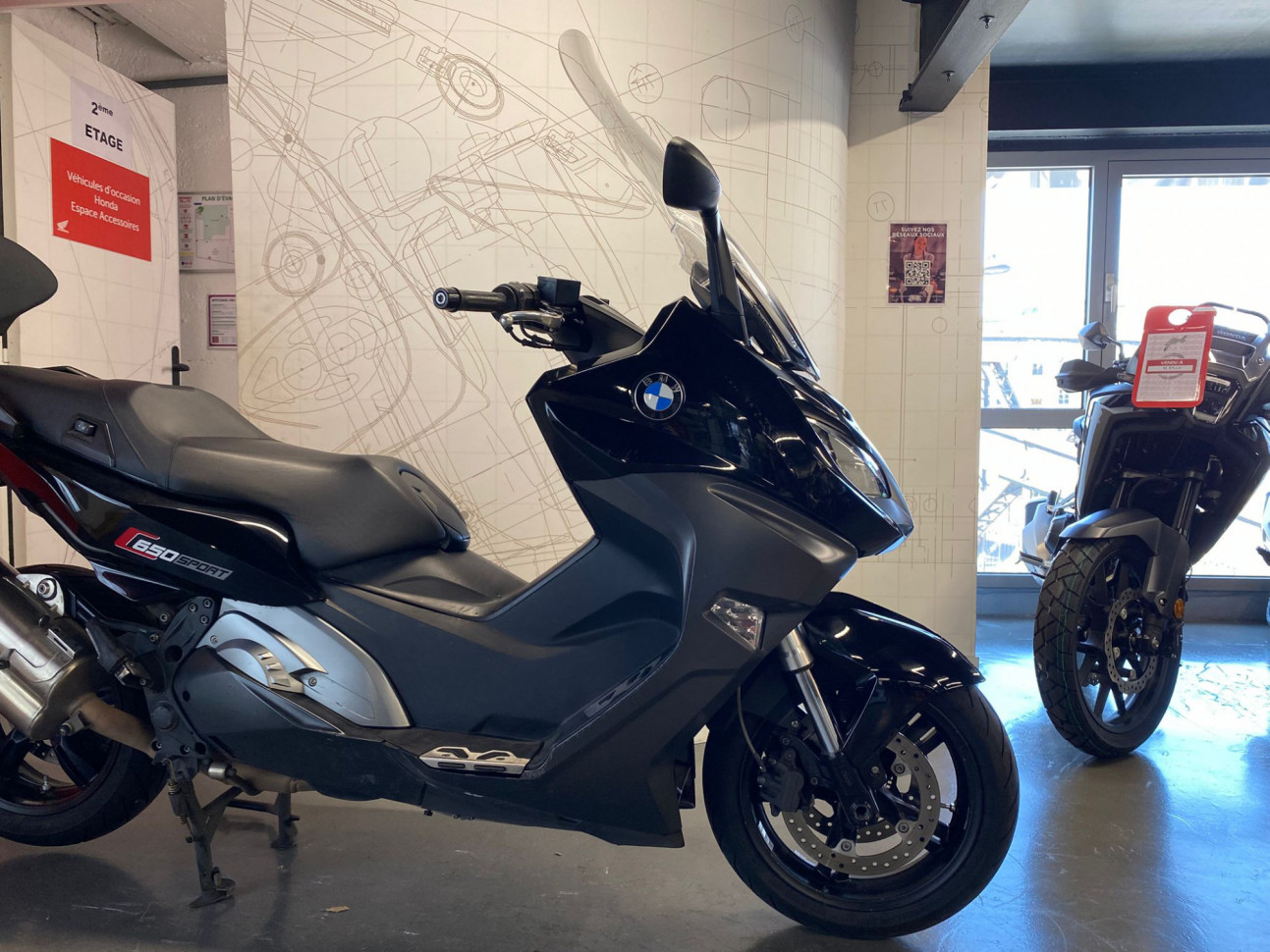 BMW C 650 SPORT - GARANTIE 12 MOIS - CONTRAT D