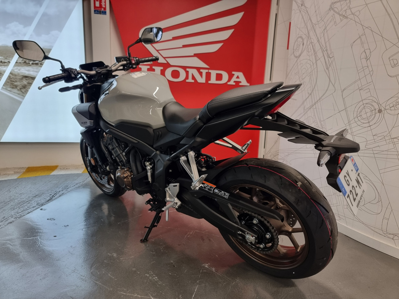 HONDA CB650R e-Clutch BRIDEE A2 138€/MOIS*