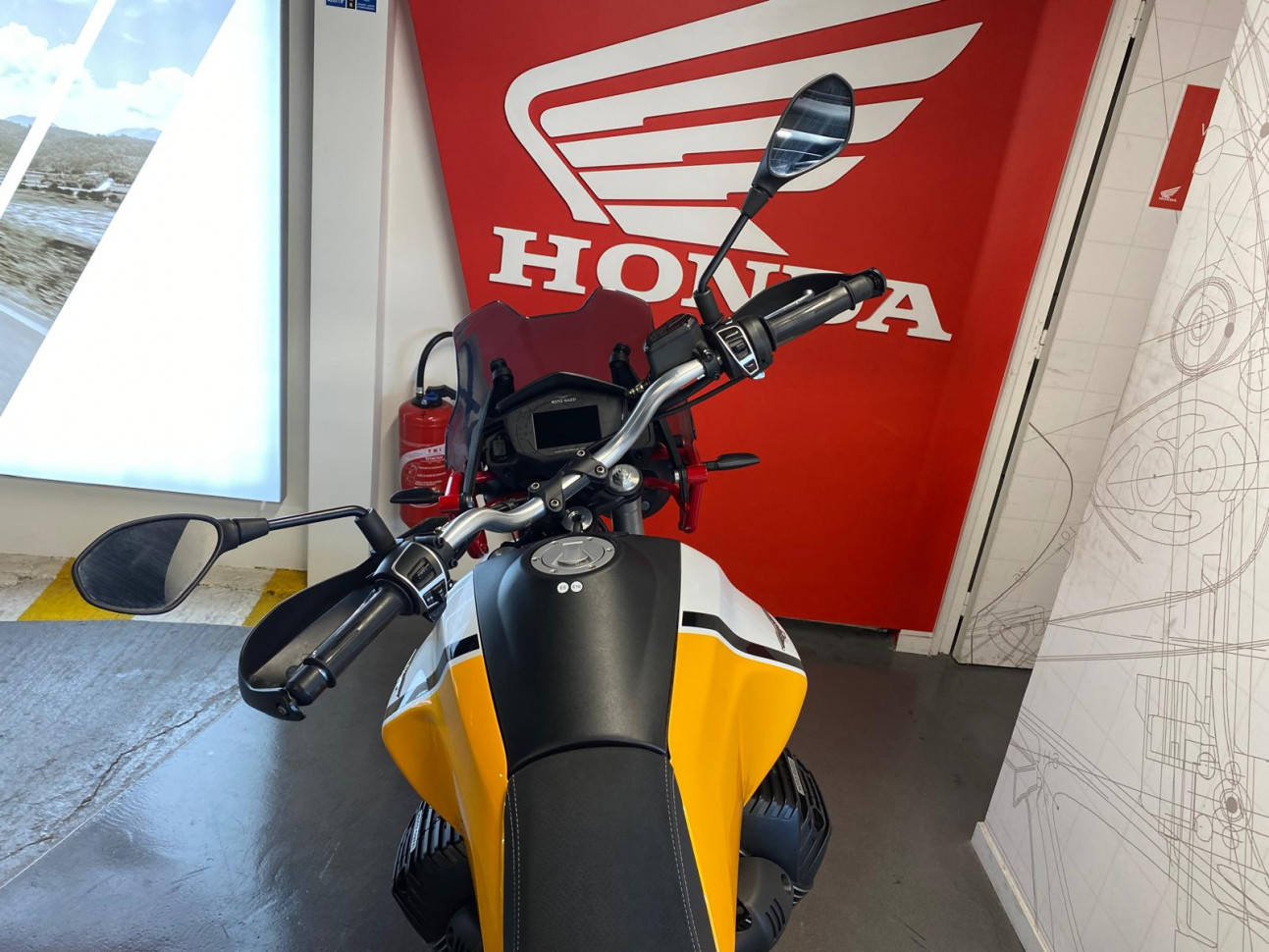 MOTO GUZZI V85 TT 850 - 184€/mois*