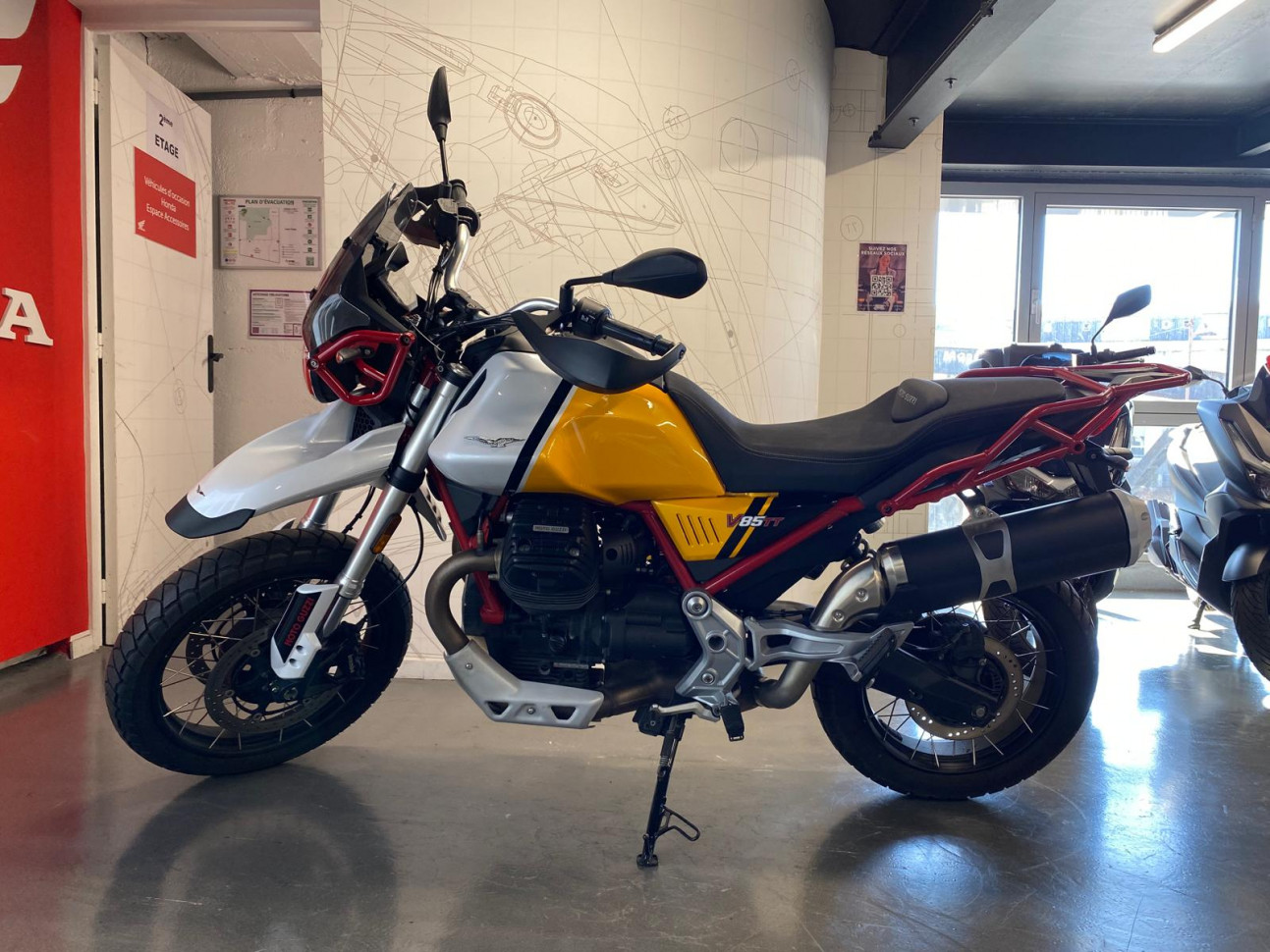 MOTO GUZZI V85 TT 850 - 184€/mois*