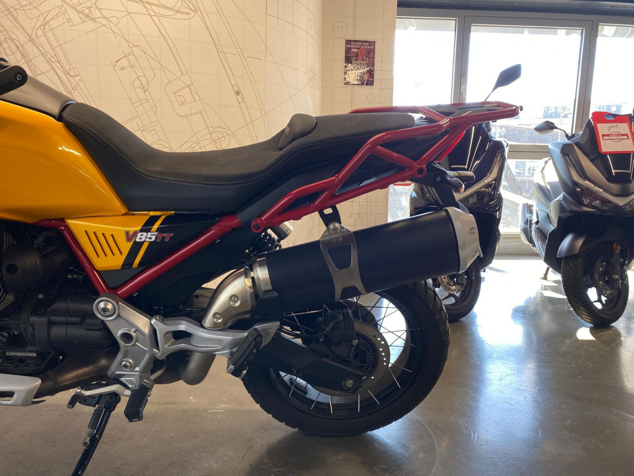 MOTO GUZZI V85 TT 850 - 184€/mois*
