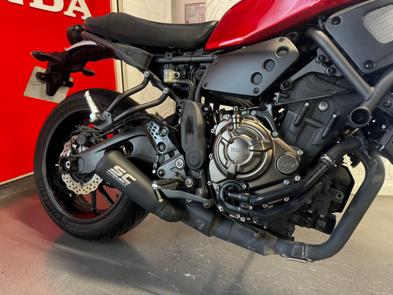 YAMAHA XSR 700 ABS BRIDEE A2 - 114€/MOIS*