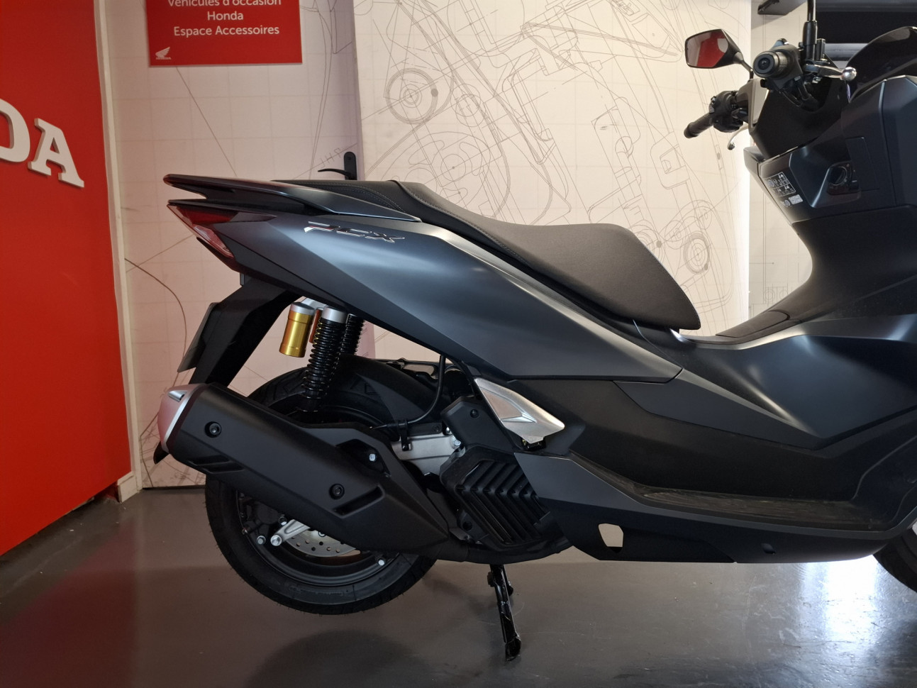 HONDA PCX DX 125 Deluxe ABS - 85€/mois*