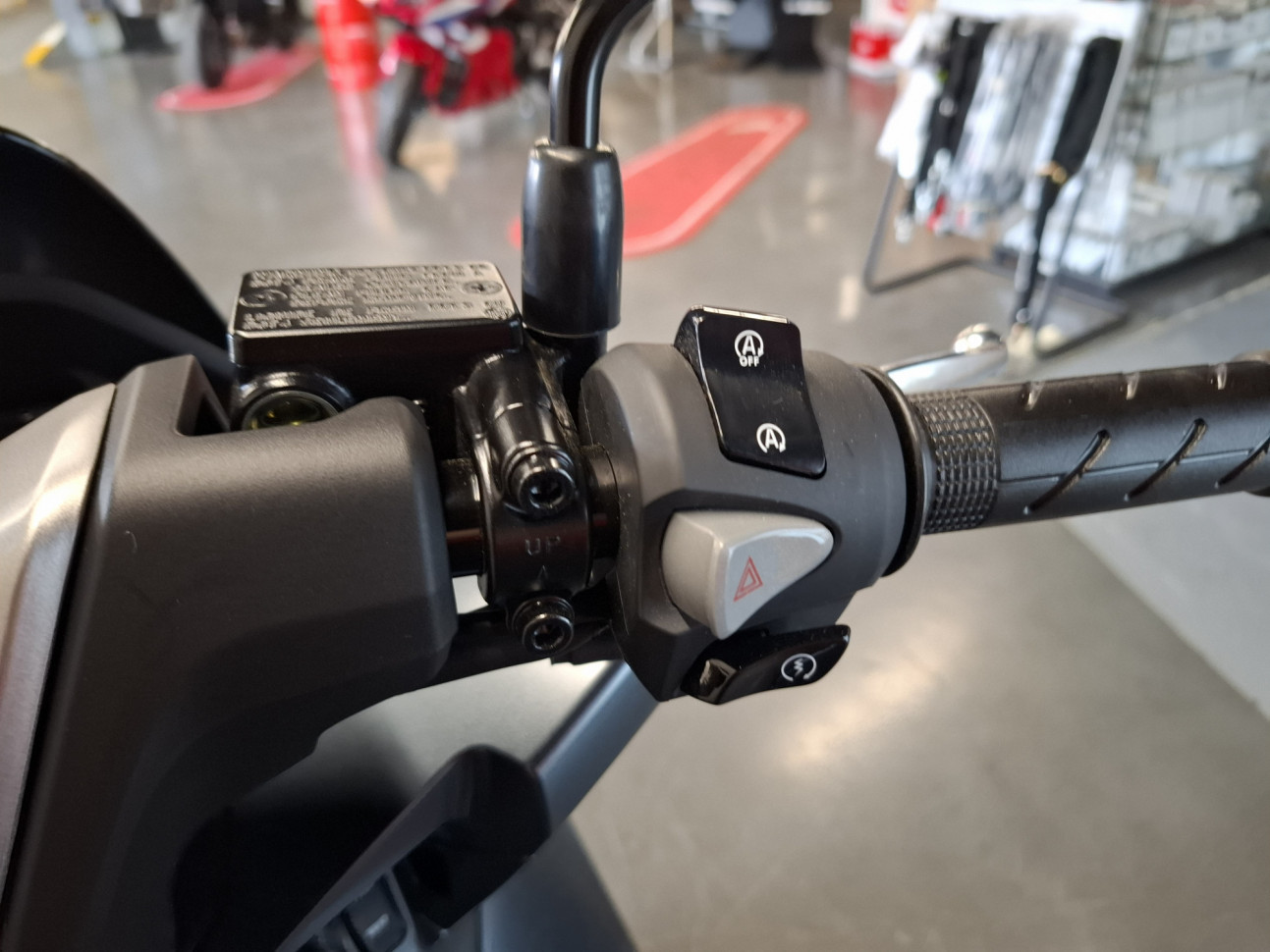 HONDA PCX DX 125 Deluxe ABS - 85€/mois*