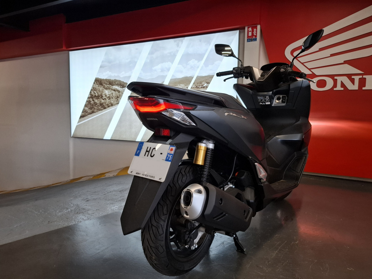 HONDA PCX DX 125 Deluxe ABS - 85€/mois*