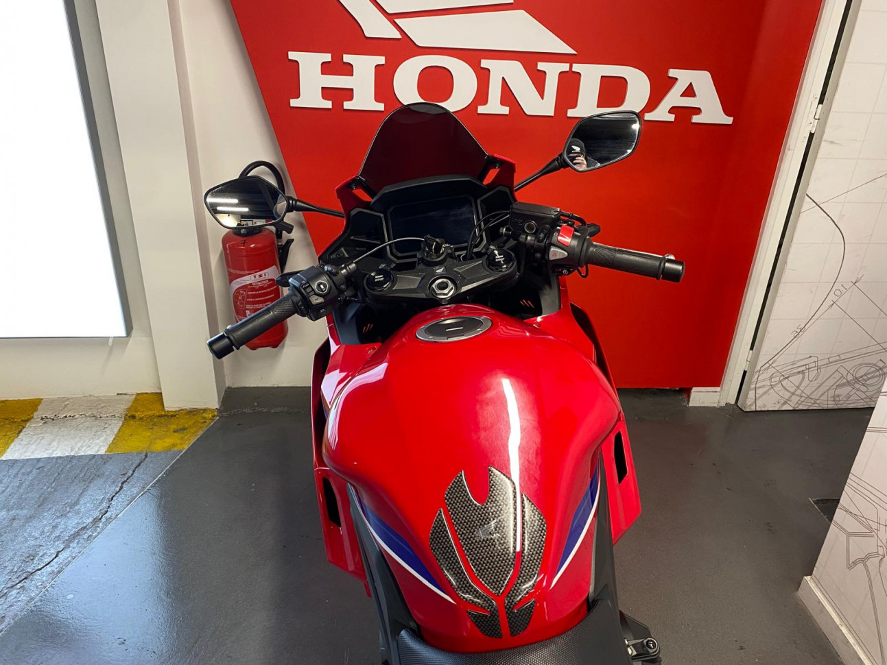 HONDA CBR 500 R ABS A2 - 135€/MOIS *