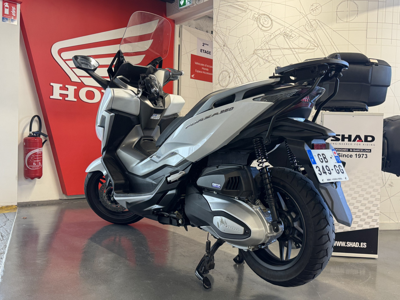 HONDA FORZA 350 A2 - 1ERE MAIN - 96€/MOIS*