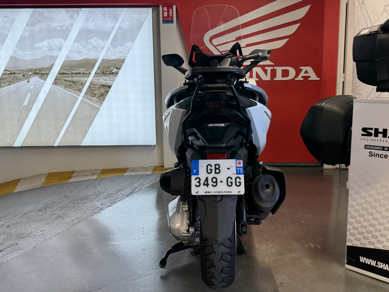 HONDA FORZA 350 A2 - 1ERE MAIN - 96€/MOIS*